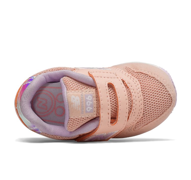996
