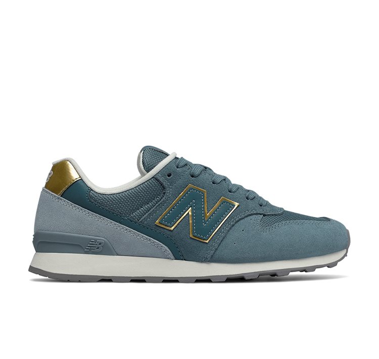 996