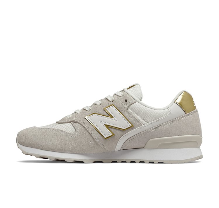 996