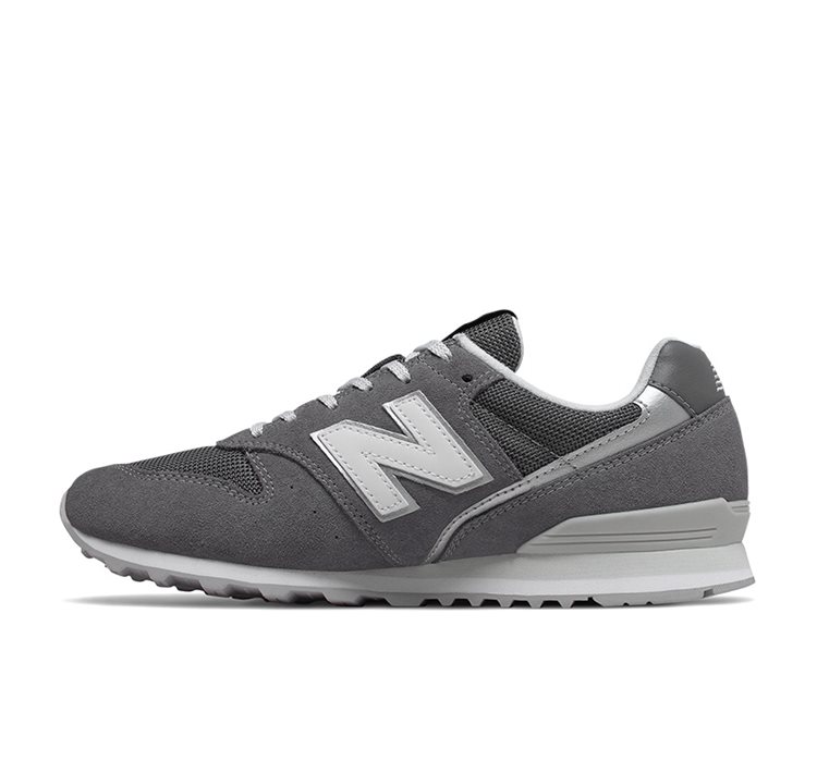 996