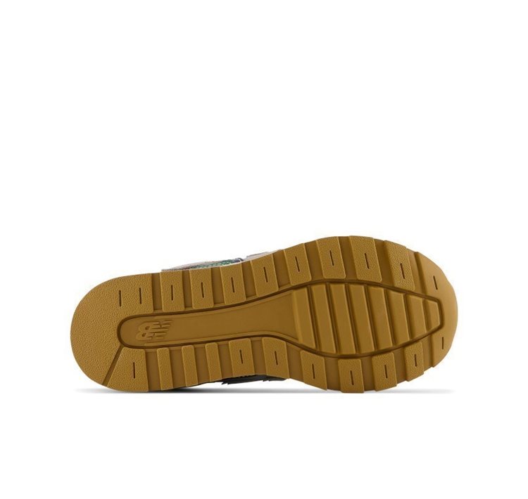 996
