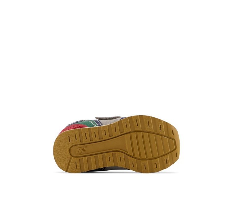 996