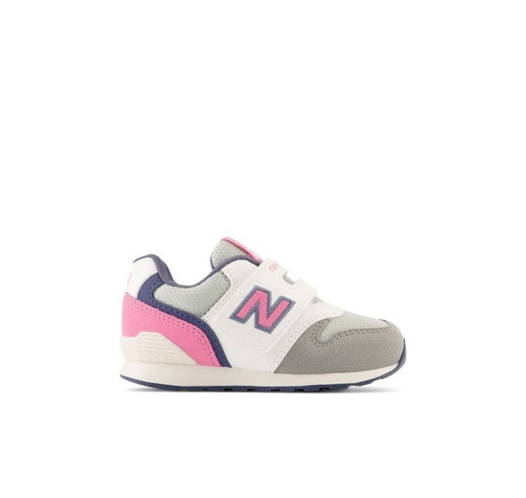 996