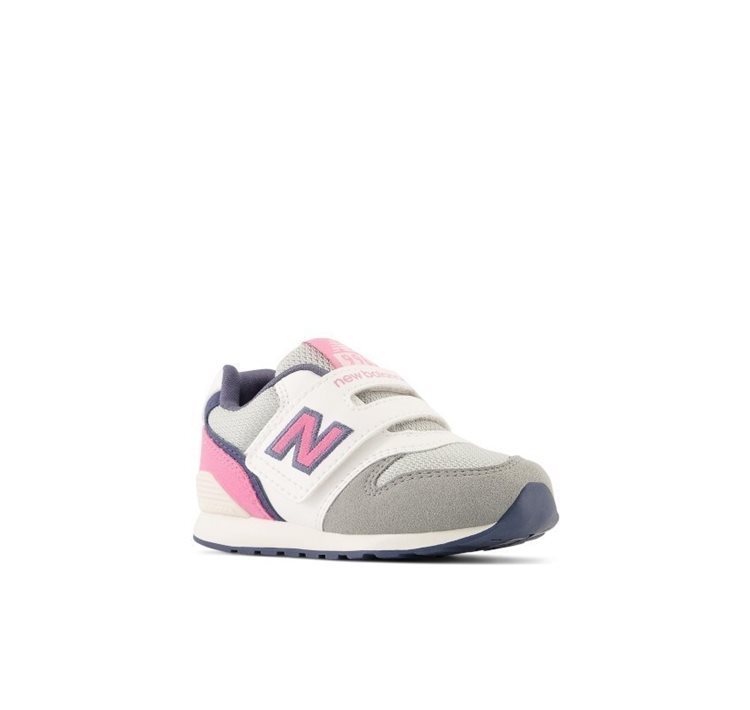 996