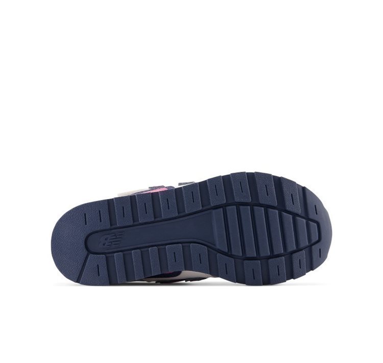 996