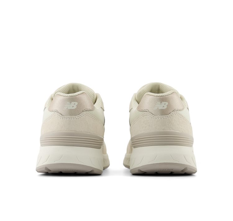 Fresh Foam 880v6